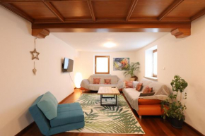 Fantastic Garden Friends & Family Apartment